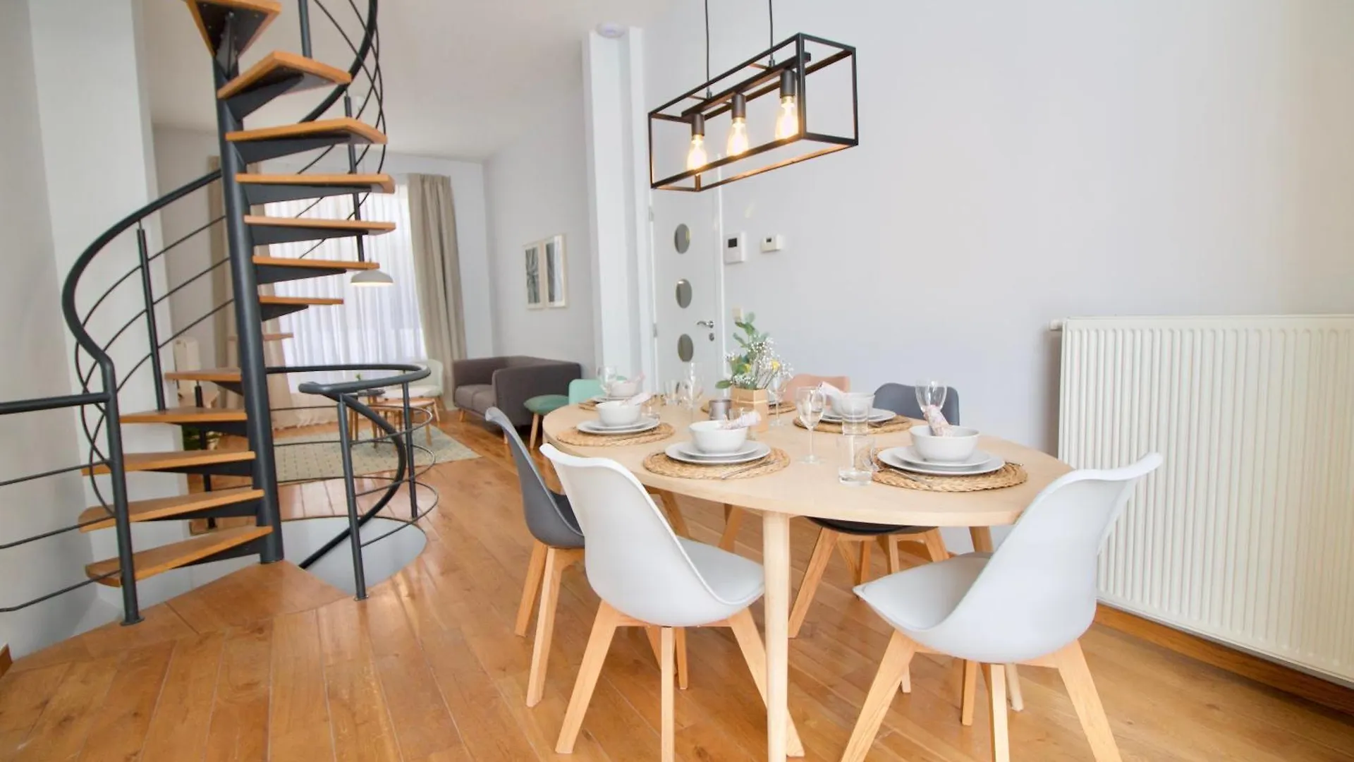 Heart Of Grand Place - Stunning 3Br Triplex Bruselas